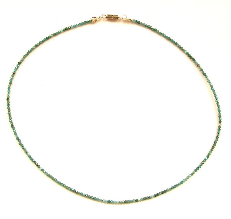 Fazetovaný apatit - náhrdelník (17)