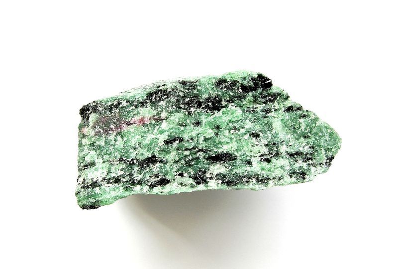 Surový neopracovaný rubín v zoisitu - Tanzánie (88)